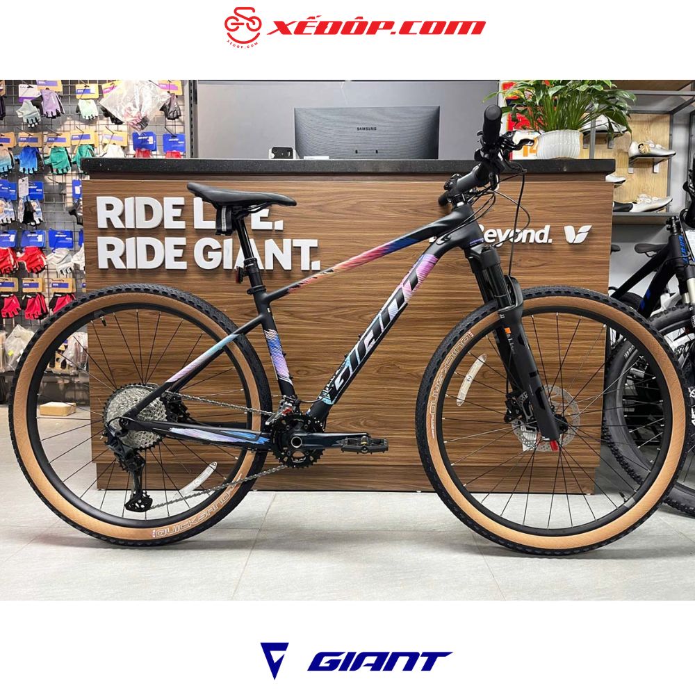 GIANT-2026-XTC-SLR-LTD-1-1200-900